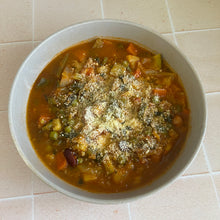 NONNA'S HOMEMADE MINESTRONE SOUP