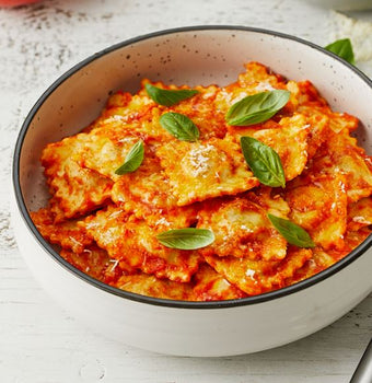 NONNA'S HOMEMADE BEEF RAVIOLI IN NAPOLITANA SAUCE