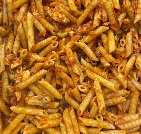 NONNA'S HOMEMADE CHICKEN & MUSHROOM PENNE