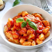 NONNA'S HOMEMADE GNOCCHI IN NAPOLITANA SAUCE